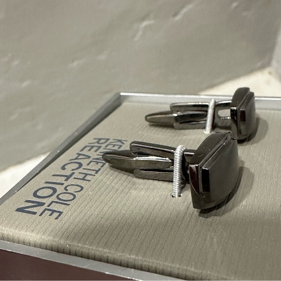 Kenneth Cole Cufflinks Brushed Polished Steel Silver Tone Rectangle Mens New - Picture 9 of 12